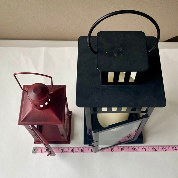 Set of two indoor/outdoor metal & glass decorative lanterns - Picture 9 of 9